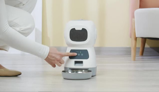 Trendy Tron Smart Pet Automatic Feeder with Manual and Scheduled Feeding Options